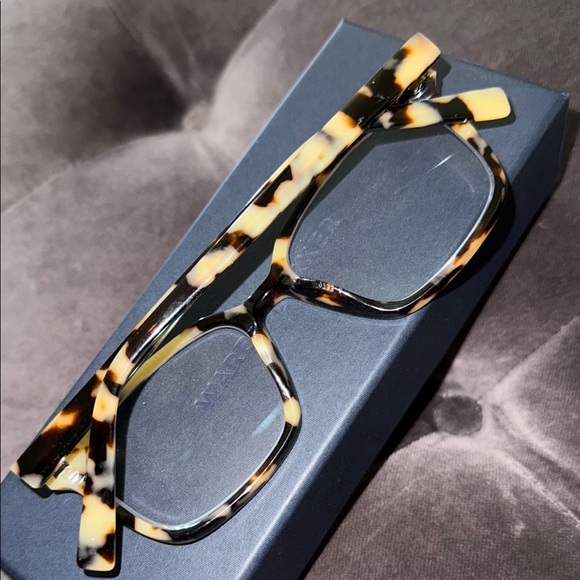 Warby Parker Hughes Medium in Marzipan Tortoise Shell EyeGlass Frames , EUC - Picture 6 of 8